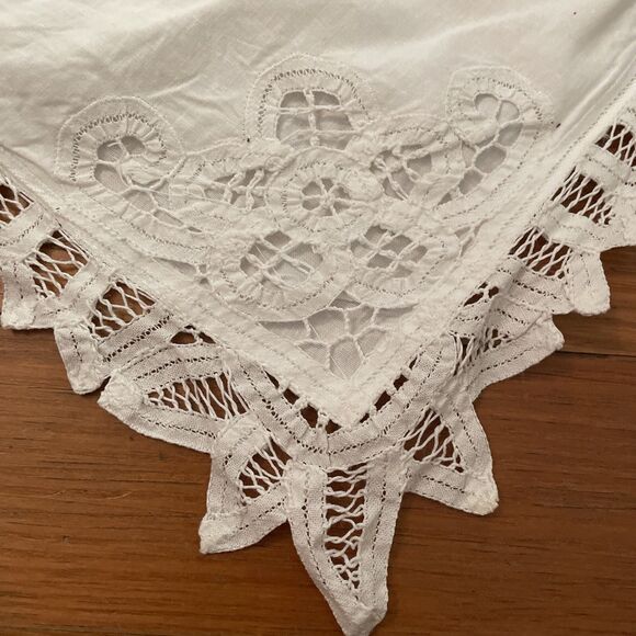 Vintage White Cotton Battenburg Lace Pillow Cover 14 in Square - Picture 6 of 6